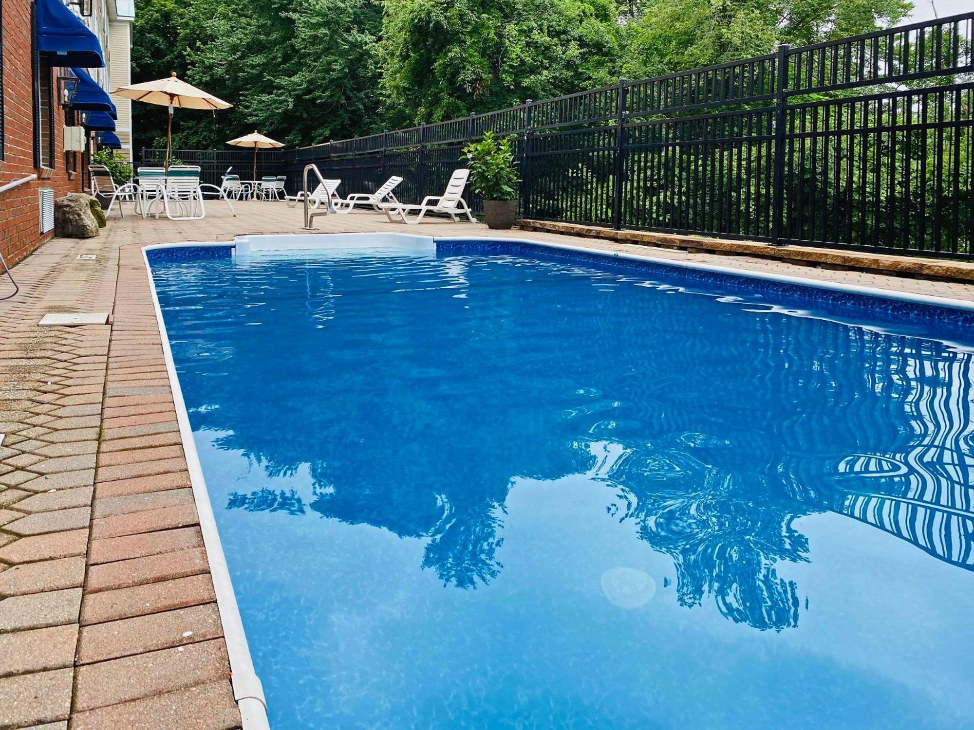 Comfort Inn&Suites Sturbridge-Brimfield Exterior foto