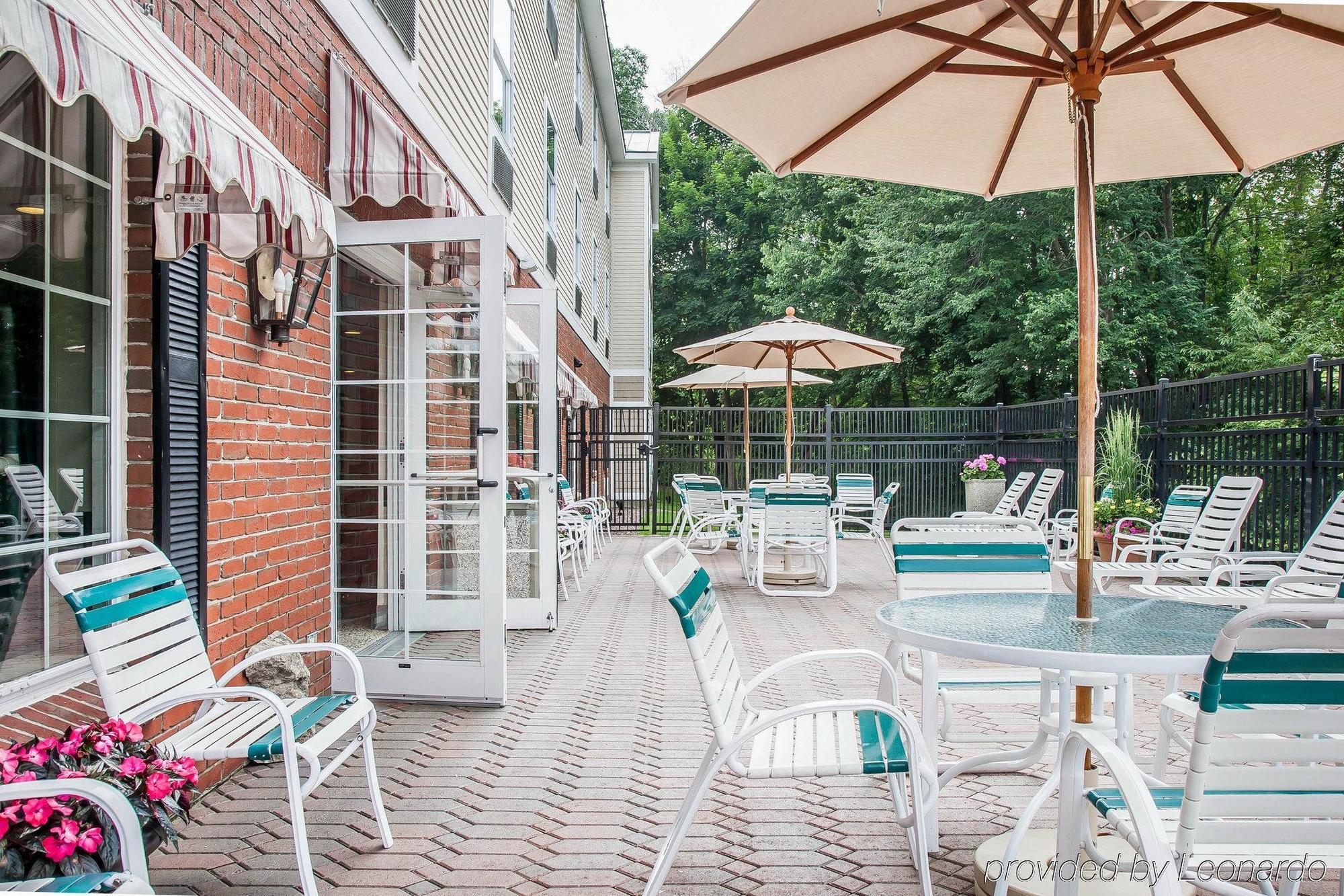 Comfort Inn&Suites Sturbridge-Brimfield Exterior foto