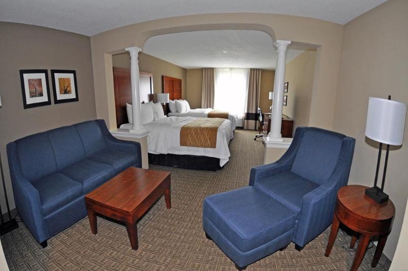 Comfort Inn&Suites Sturbridge-Brimfield Exterior foto